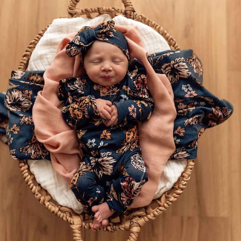 Snuggle_Hunny_Kids_-_Belle_Organic_Growsuit_1_bab58441-6220-44e7-85db-05d0125c2e59.jpg